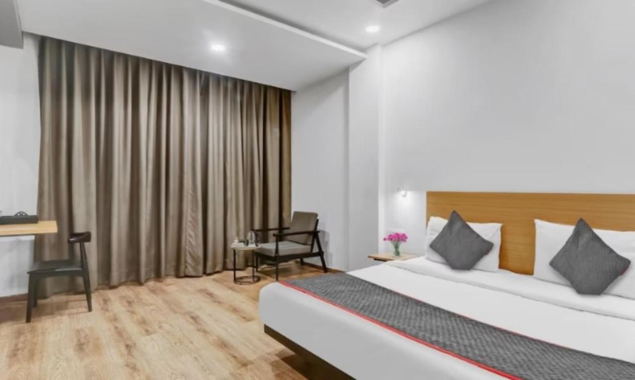 Hotel Landmark, Lucknow Extérieur photo